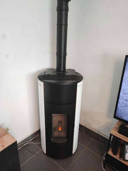 Entretien et ramonage d'un poêle à granulés marque Red by MCZ à  Bolbec