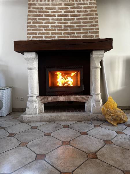 Installation insert bois Invicta Alizeo turbo à Auzebosc secteur Yvetot : pose professionnelle, tubage inox et optimisation chauffage