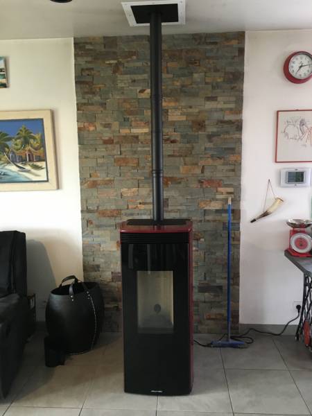 Poêle à granulés de la marque JOLLY MEC modèle BRIDGE