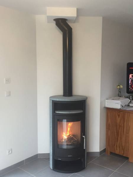 Pose de Poêles à bois bûches sur le secteur de Sainte Marie des Champs